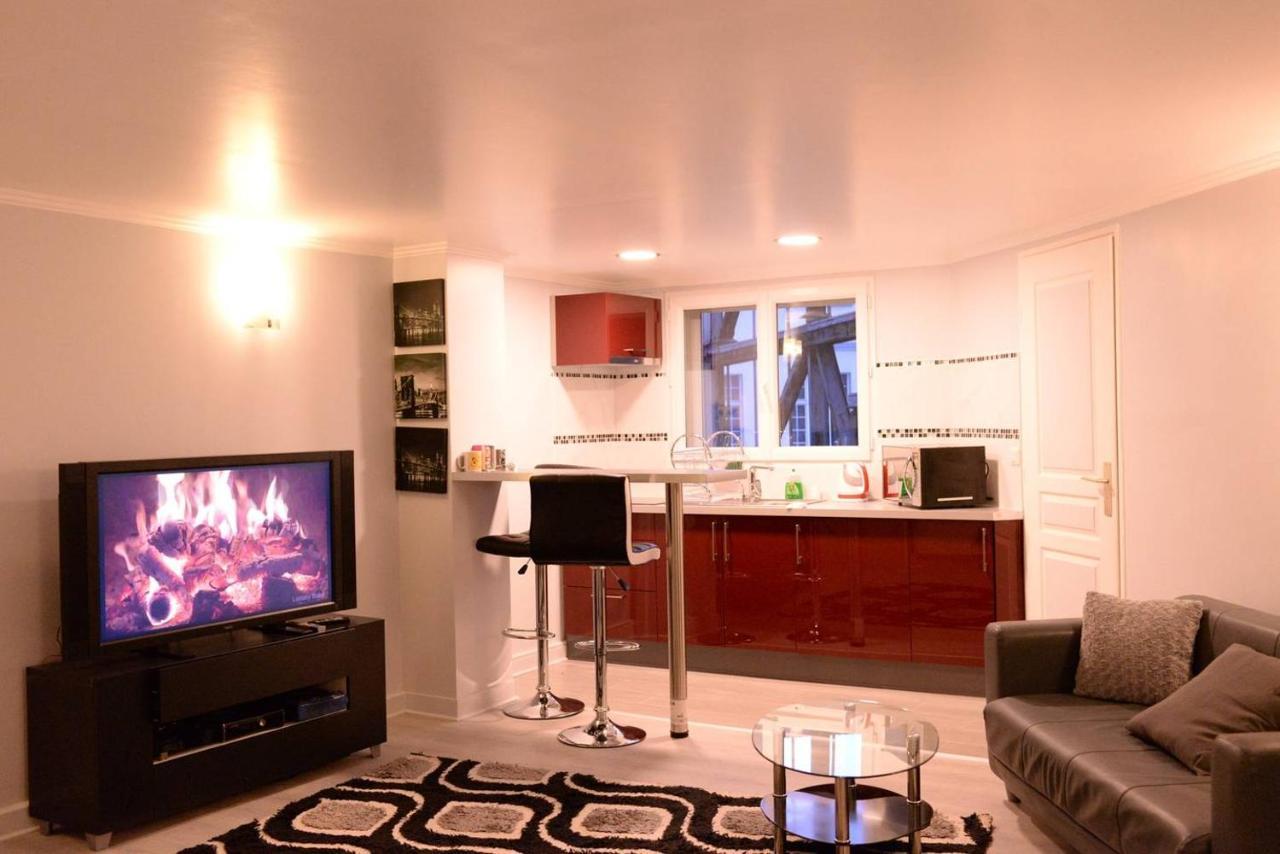 Beau Studio Meuble 2Min Du Moulin Rouge パリ エクステリア 写真