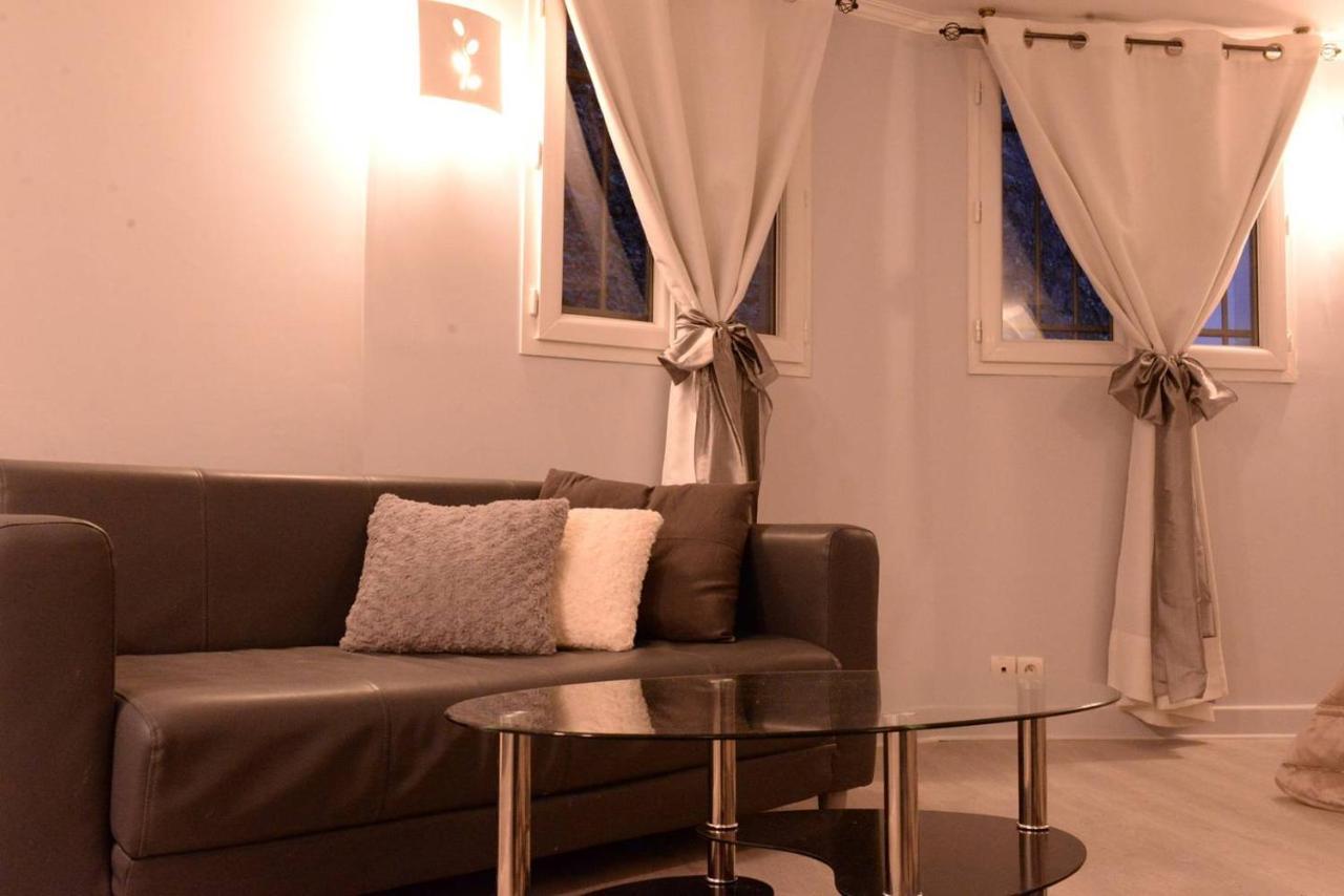 Beau Studio Meuble 2Min Du Moulin Rouge パリ エクステリア 写真